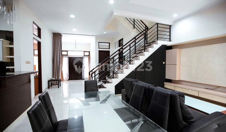 Rumah 2 Lantai di Kayu Putih Utara, Pulo Gadung