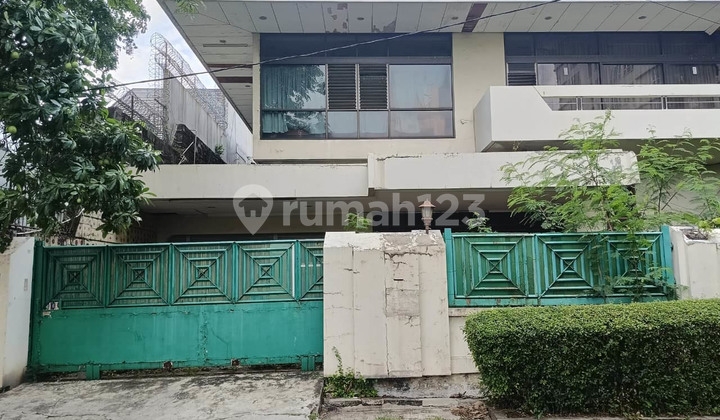 Rumah Permata Hijau, Kebaroran Lama