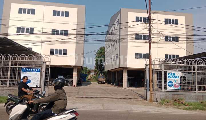 Wts / Dijual Cepat dan Super Murah Gedung 4 Lantai dengan Lokasi Strategis di Curug Kulon, Tangerang Wts / Dijual Cepat dan Super Murah Gedung 4 Lantai dengan Lokasi Strategis di Curug Kulon, Tangerang