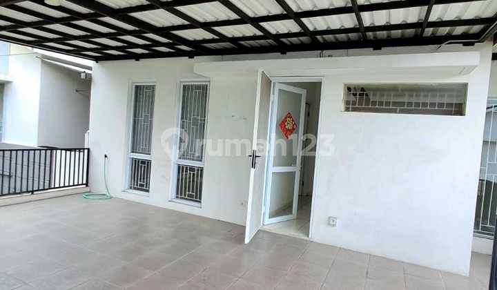 Wts / Dijual Cepat Rumah Super Bagus, Baru di Renovasi, dan Siap Huni di The Icon, Bsd City, Cisauk, Tangerang, Banten 2