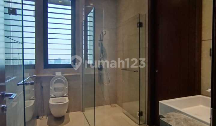 Apartemen 3br regent residence 2