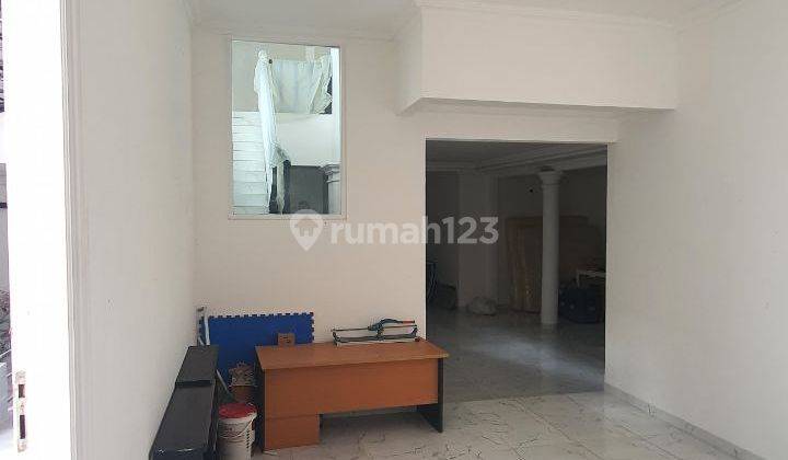 Dijual Murah Rumah Mewah Lingkungan Elit Di Menteng  1