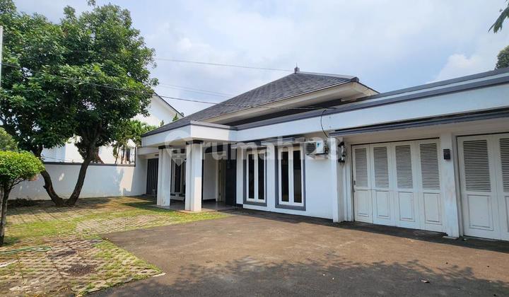 Rumah Unfurnished SHM Kemang, Jakarta Selatan