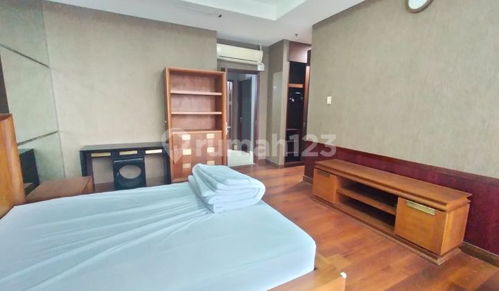 Apartment capital residence scbd 2 BR Bagus Furnished 2