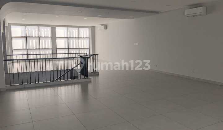 Siap Huni, Ruko Pondok Indah Jakarta Selatan