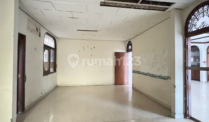 Rumah, 2 Lantai, SHM, di Guntur Jakarta Selatan 2