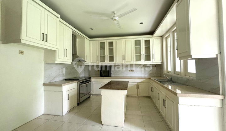 Rumah Semi Furnished Cilandak, Jakarta Selatan 2