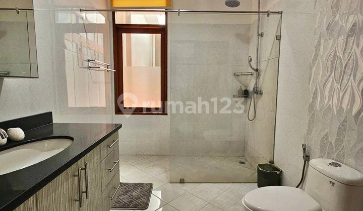 Rumah Semi Furnished Pejaten, Jakarta Selatan 2