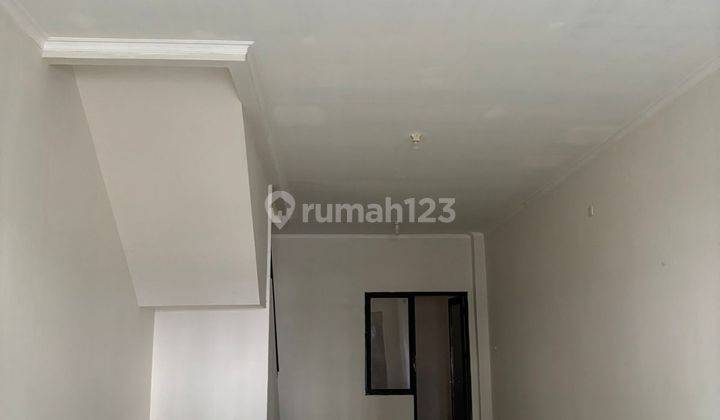 Disewakan Ruko 3 Lantai Mendrisio Di Gading Serpong  2