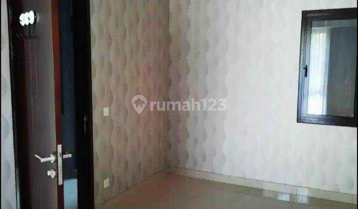 Dijual Cepat Rumah 2 Lt Semi Furnished Bsd 2