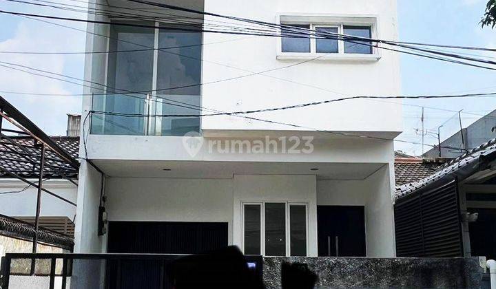 Djual Rumah Baguss 2 Lantai Semi Furnished di Pondok Pinang 1