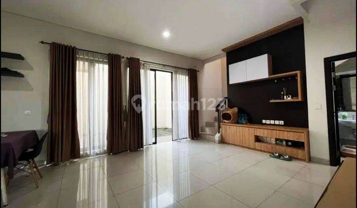 Dijual Cepat Bsd Dekat Qbig, Baguss, 2 Lantai Semi Furnished  1