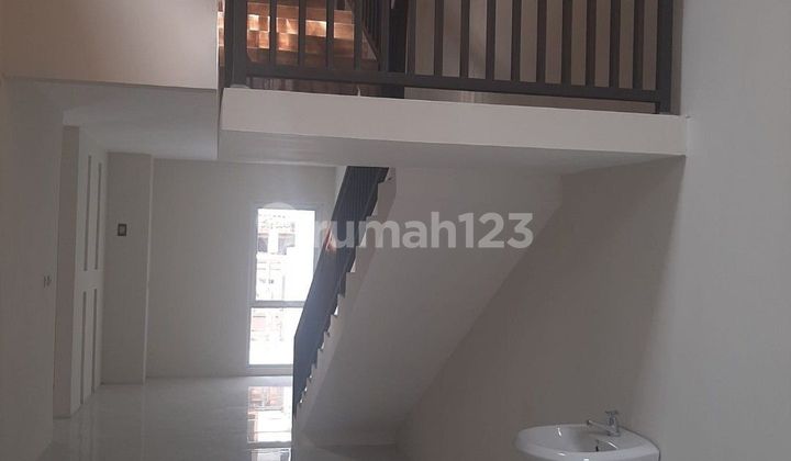 Rumah 2 lantai di pusat kota Bandung 1