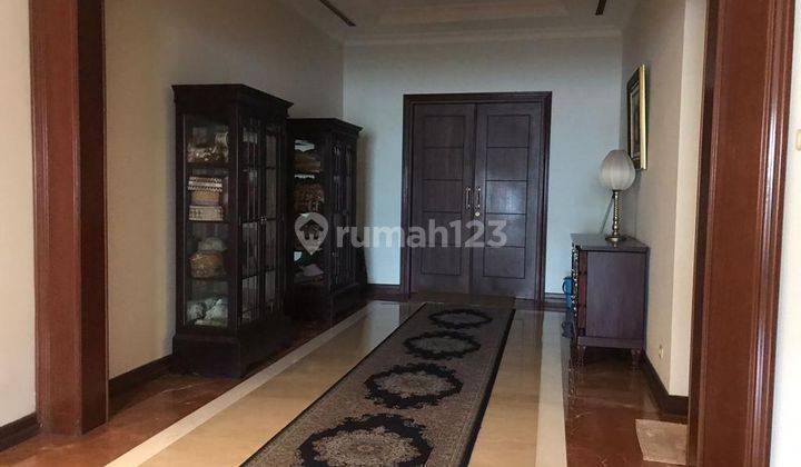 Hunian Rumah Menteng Mewah Dengan Private Lift Dan Kolam Renang 2