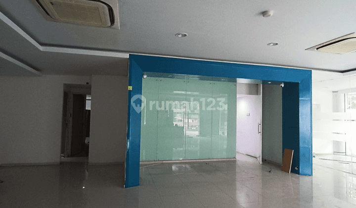 Disewakan Gedung Menteng Bagus Dan Terawat Ex Bank 2