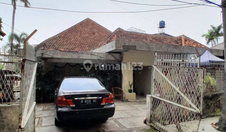 Dijual Rumah Tua Pinggir Jalan Menteng Posisi Hoek 1