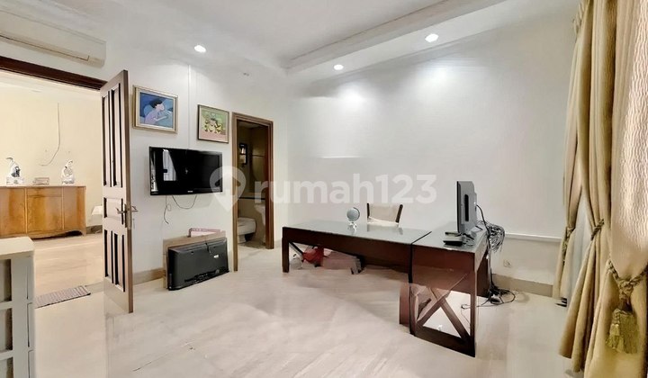 IS DIJUAL RUMAH MENTENG BISA UNTUK KANTOR ATAU USAHA CAFE CLINIC 2