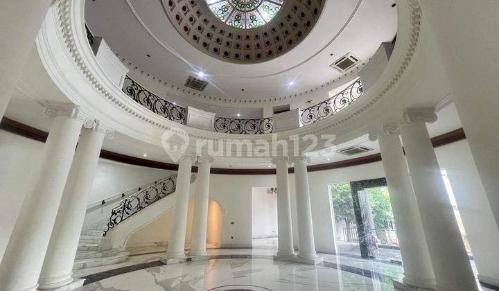 1461 Disewakan Rumah Mewah Menteng di Kawasan Tenang dan Asri 2