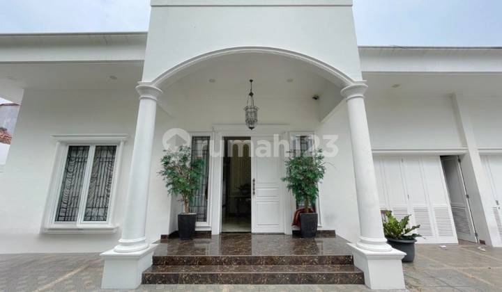 240 DIJUAL RUMAH MODERN LUXURY MENTENG PINGGIR JALAN PRIME AREA