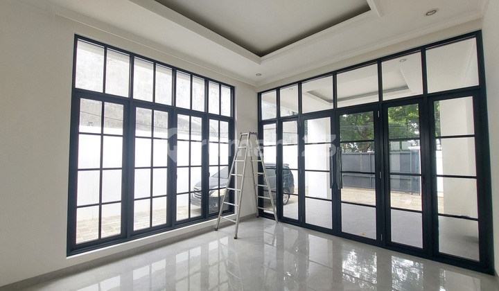 591 DISEWA RUMAH BARU PINGGIR JALAN UNTUK KLINIK DAN USAHA LAIN 2