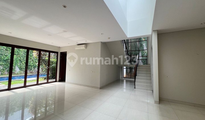 1212 DISEWAKAN RUMAH TROPICAL MODERN CANTIK SIAP HUNI DI MENTENG 2