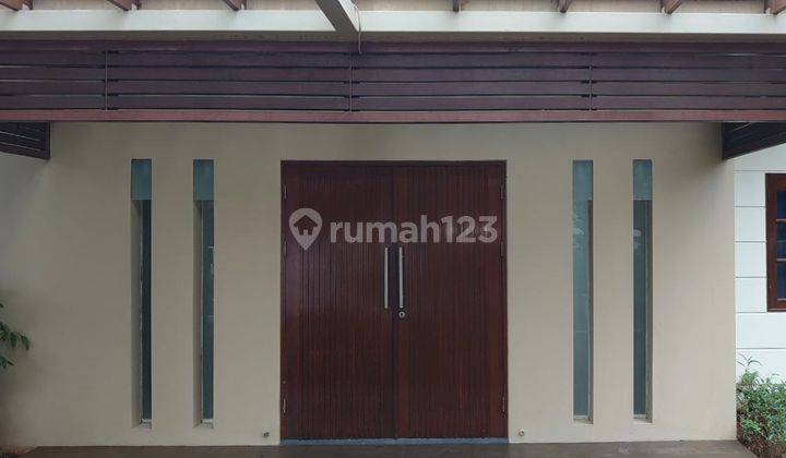 Disewakan Rumah Kuningan Area Eksklusif Keamanan 24 Jam 2