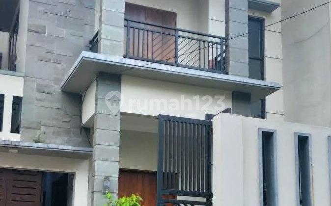 1141 DIJUAL RUMAH MINIMALIS 2 LANTAI DI PEJATEN