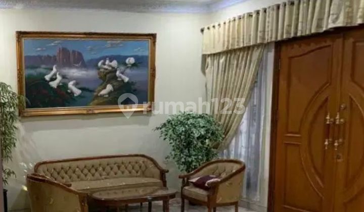 1290 TWO-STORY HOUSE, JUST A STEP AWAY FROM SILOAM KEBON JERUK, FACING TWO STREETS 2