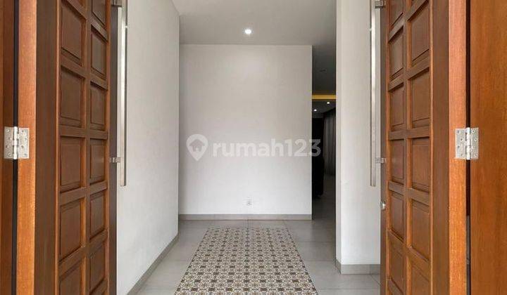 Dijual Rumah Menteng Area Tenang Ada Rooftop Dan Basement 2