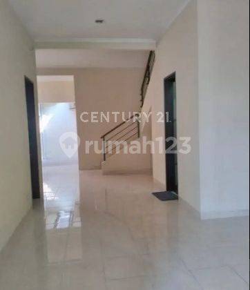 Dijual Rumah Newton Summarecon Serpong Tangerang 2