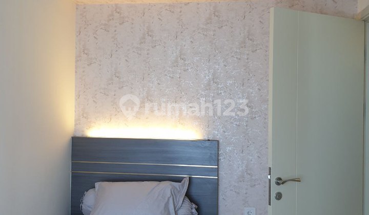 For Rent: Amor Apartments Pakuwon City Mall 30th Floor - Fully Furnished - Corner Unit 2