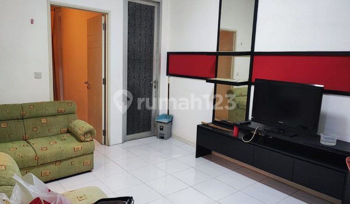Dijual / Disewakan Apartemen Eastcoast Residence Tower Topaz Lantai 17 Semi Furnished 2