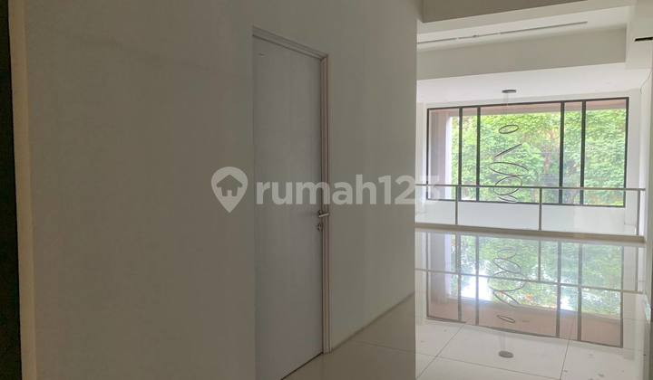 FOR RENT: THE AVENUE MERR SHOPHOUSE - EMPTY - WITH CORE LIFT 2