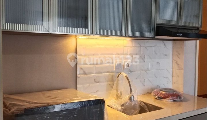 DISEWAKAN APARTEMEN EASTCOAST MANSION TOWER AMOR LANTAI 17 - FULL FURNISHED