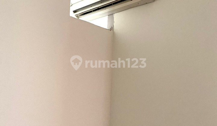 Disewakan / Dijual Apartemen Puncak Dharmahusada Tower B Lantai 37 - Kosongan - AC 2