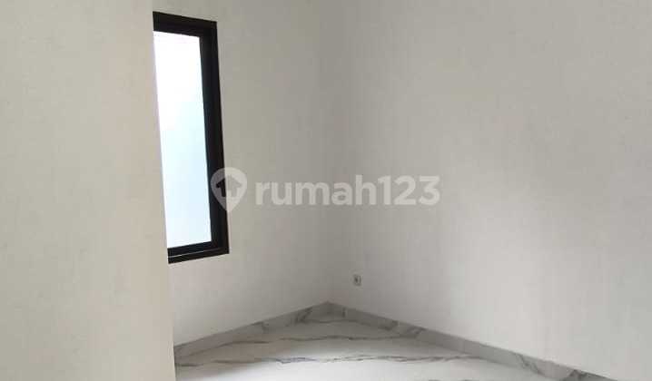 Dijual Rumah Tenggilis Mejoyo 2