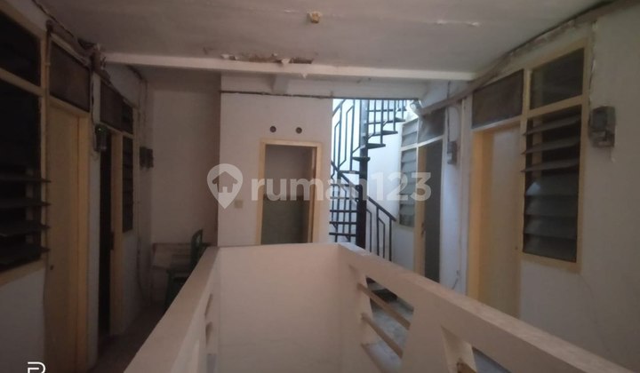 DISEWAKAN RUMAH KOST TENGGILIS MEJOYO 2