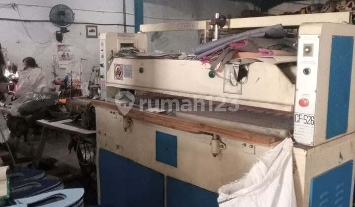 DIJUAL GUDANG SOUTH TANRISE SIDOARJO - PABRIK SEPATU - TERMASUK MESIN DIJUAL GUDANG SOUTH TANRISE SIDOARJO - PABRIK SEPATU - TERMASUK MESIN