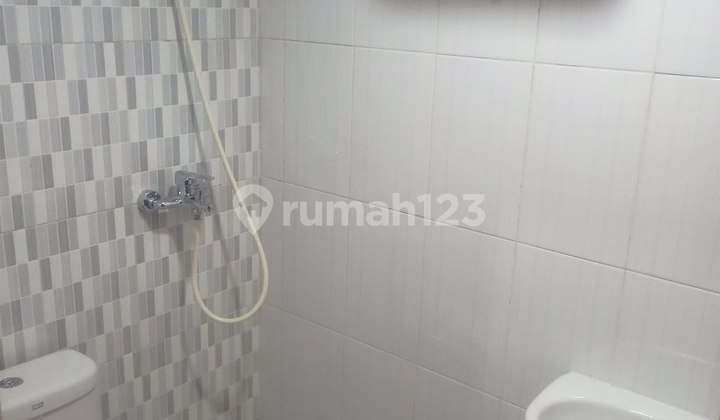 For Rent Apartment Gunawangsa Tidar Tower C Floor 51 - Fully Furnished