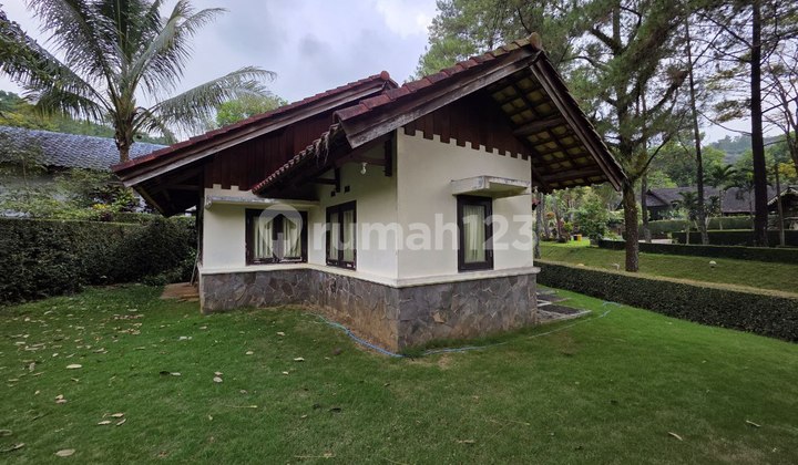 DIJUAL VILLA GRAND WHIZ TRAWAS MOJOKERTO