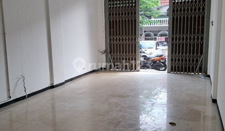 For Rent: Dharmahusada Shop House - Spacious Parking 2