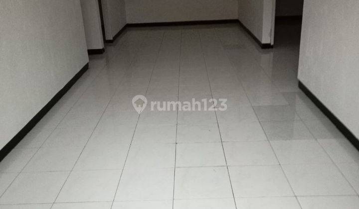 Rumah Mulyosari Mas Siap Huni Carport 1