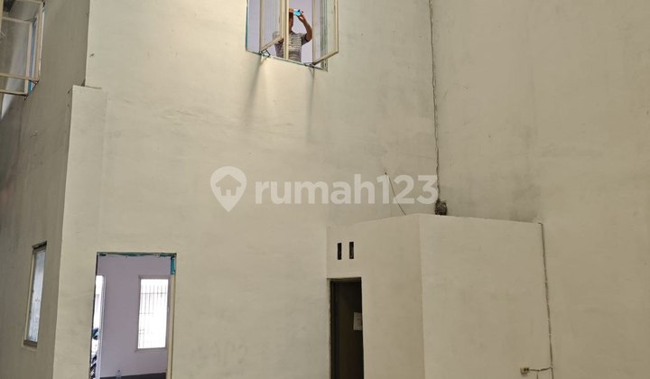 DISEWAKAN GUDANG KENJERAN - AKSES KONTAINER 40" 2