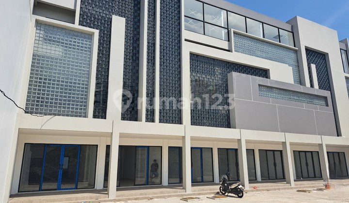 For Rent: Shop Near Satelit Indah - Brand New 1