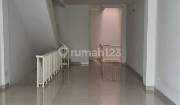 Dijual Rukan Sentra Niaga Siap Huni & Terawat Di Green Lake City Dijual Rukan Sentra Niaga Siap Huni & Terawat Di Green Lake City