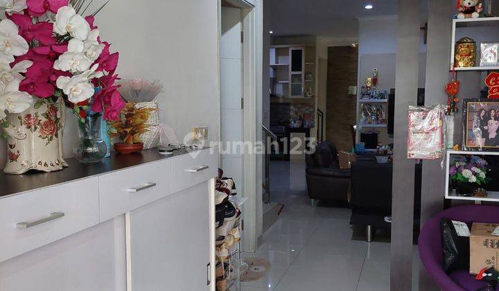 Rumah Terawat Siap Huni Full Renovasi 2.5 Lantai 1