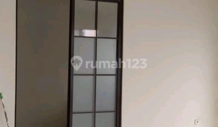 For Sale Hoek Cluster East Asia House in Green Lake City