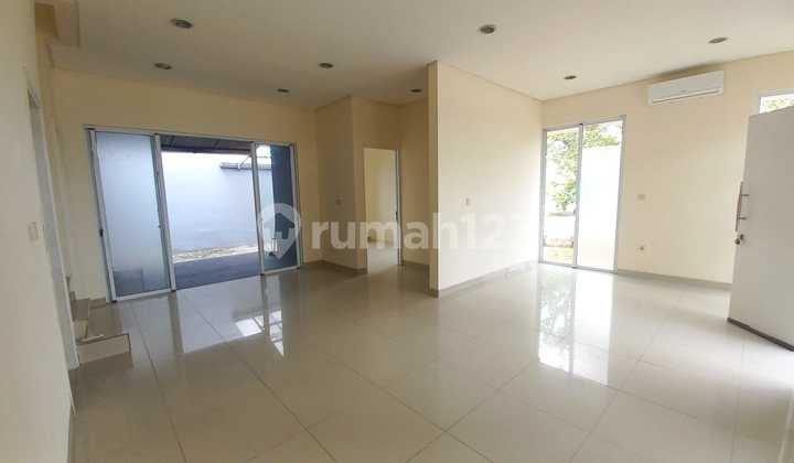 Price Drop For Sale Ready-to-Live Corner House in Latin America Cluster at Green Lake City 2