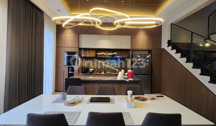 Dijual Rumah Elit & Elegan Mewah Siap Huni Australia Eboni di Green Lake City 2