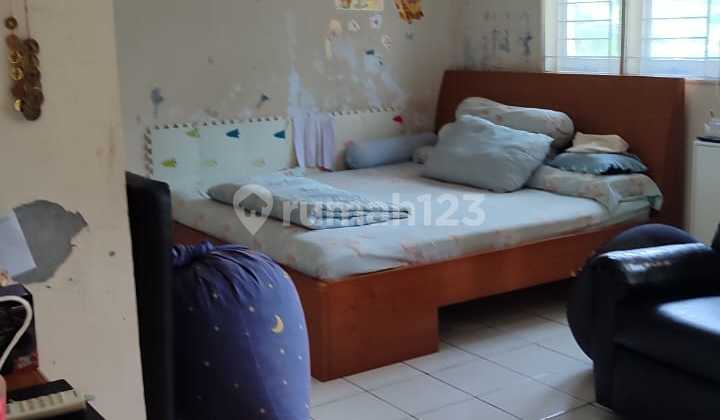 Two-Story House For Sale In Kresek Indah 2